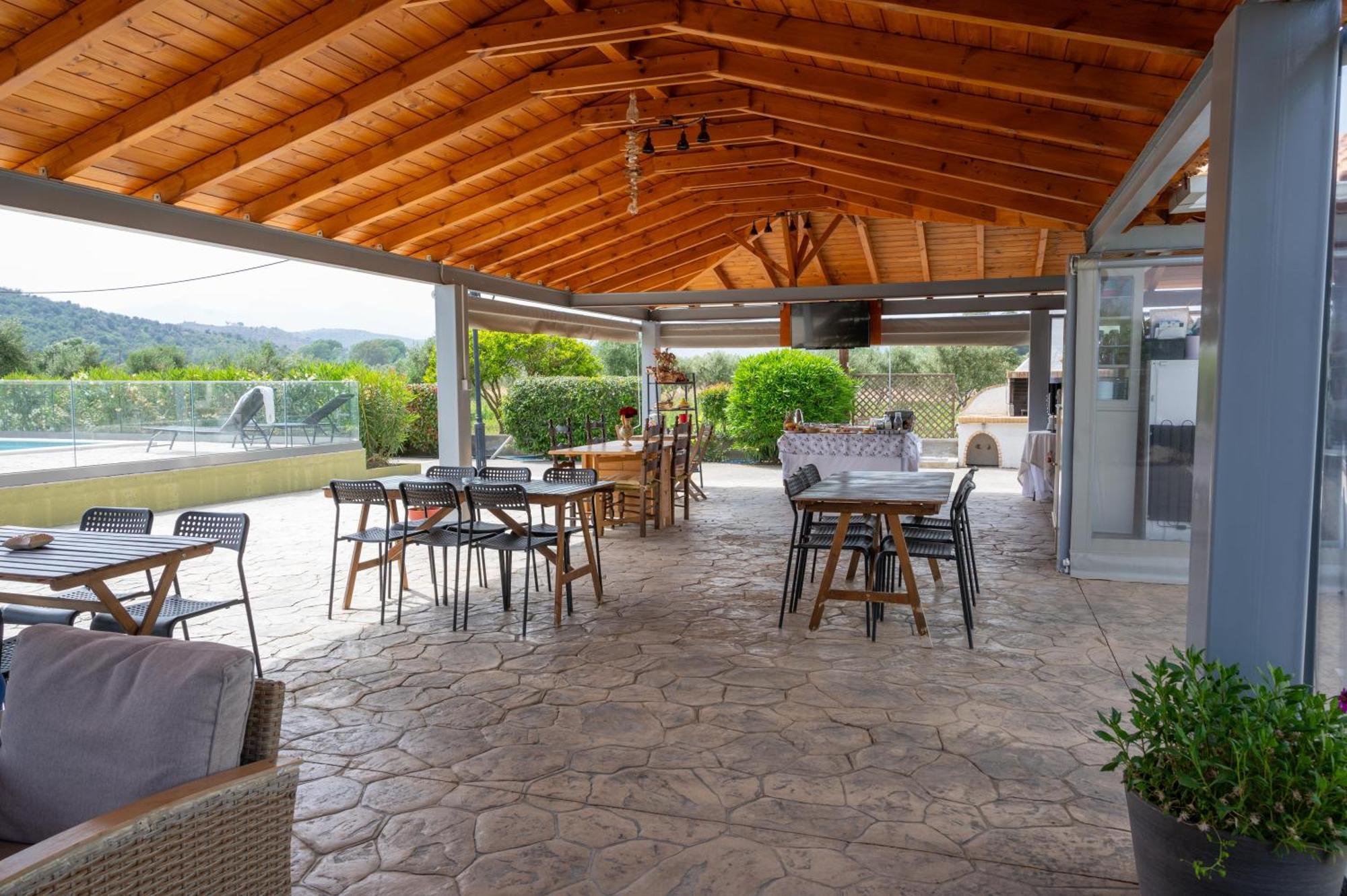 Spedion Villa - Near To Sea Villas With Heated Swimming Pool Gythio Buitenkant foto