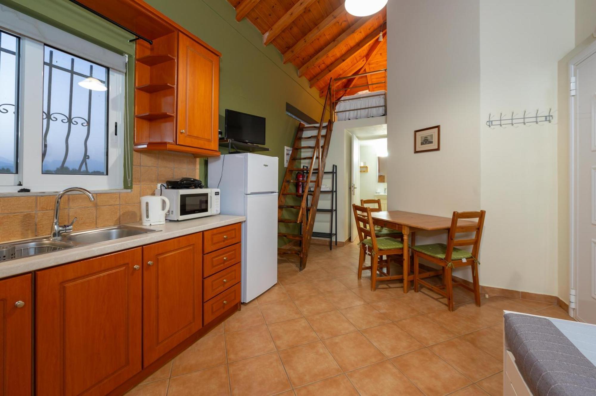 Spedion Villa - Near To Sea Villas With Heated Swimming Pool Gythio Buitenkant foto