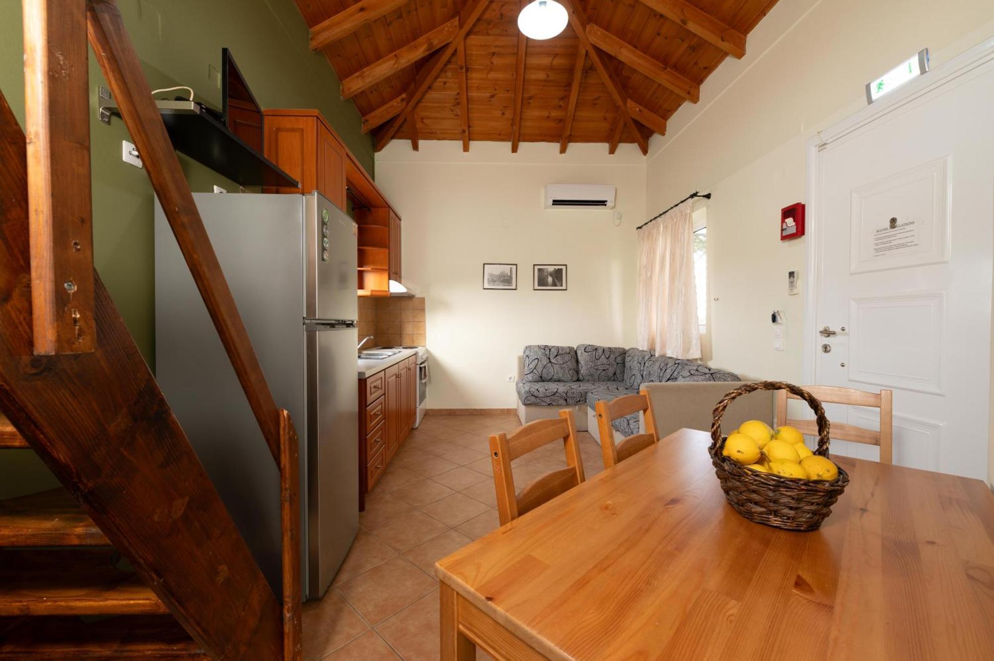 Spedion Villa - Near To Sea Villas With Heated Swimming Pool Gythio Buitenkant foto