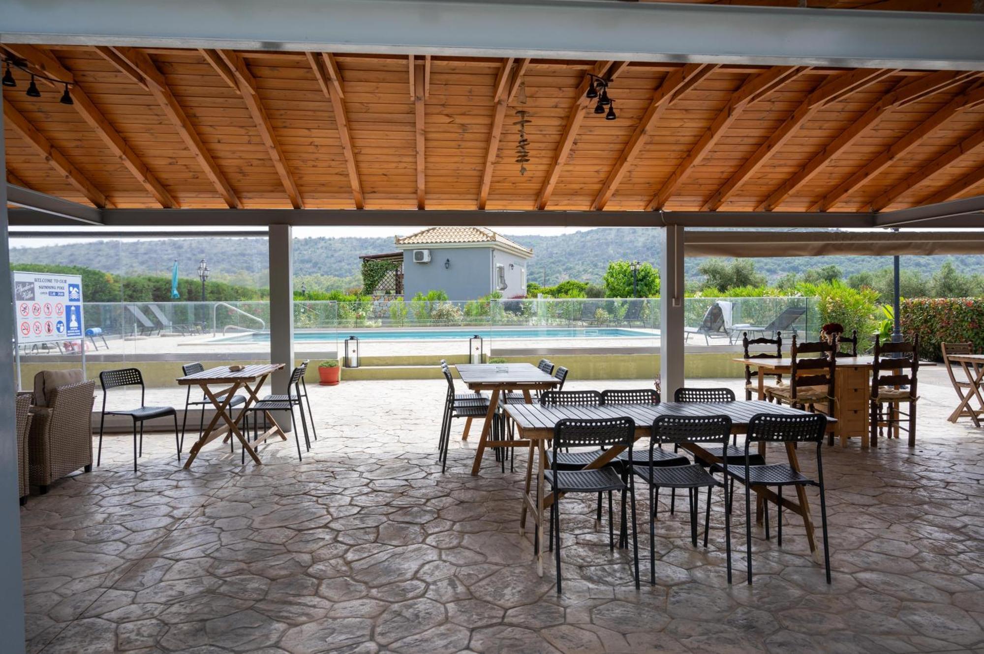 Spedion Villa - Near To Sea Villas With Heated Swimming Pool Gythio Buitenkant foto